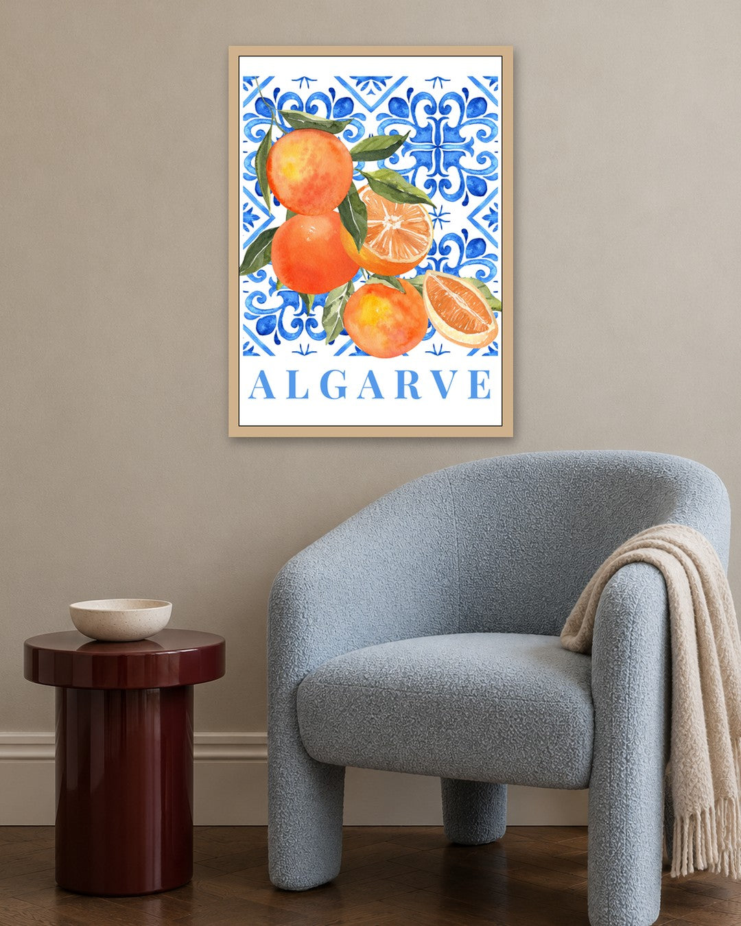 Algarve - oak frame in a room