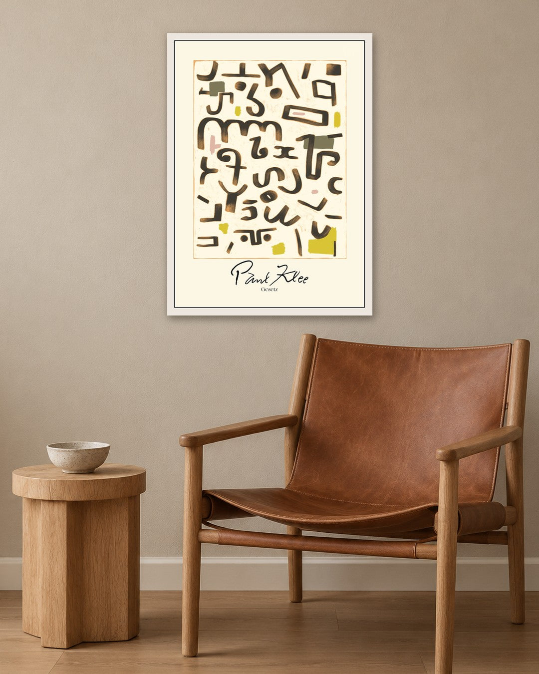 SENT Studio - Gesetz - white frame in a room