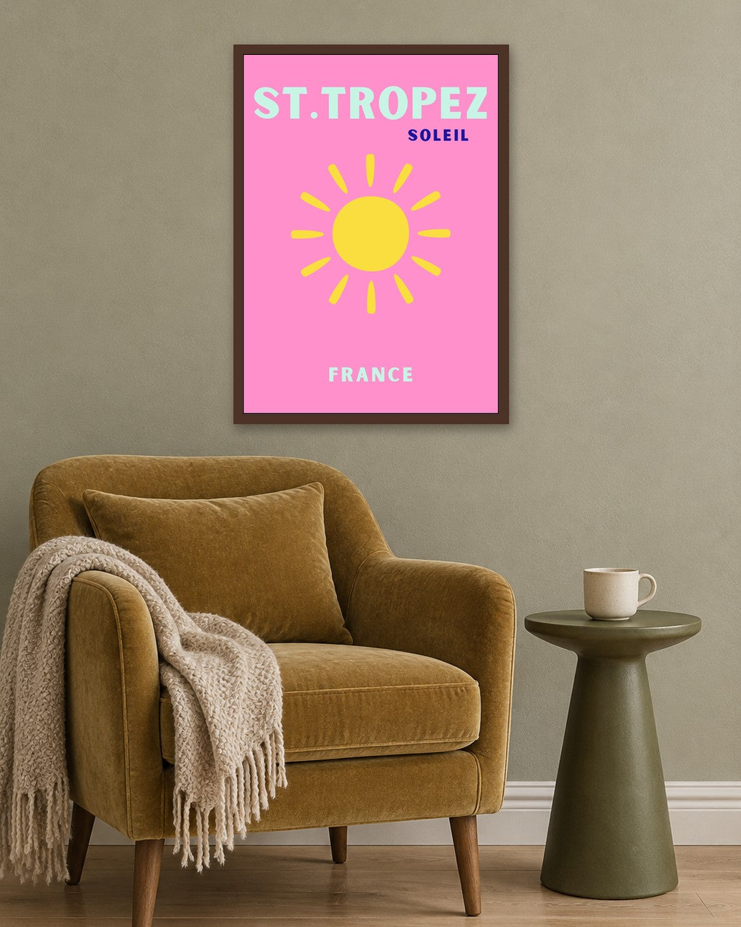 St. Tropez Soleil - dark oak frame in a room